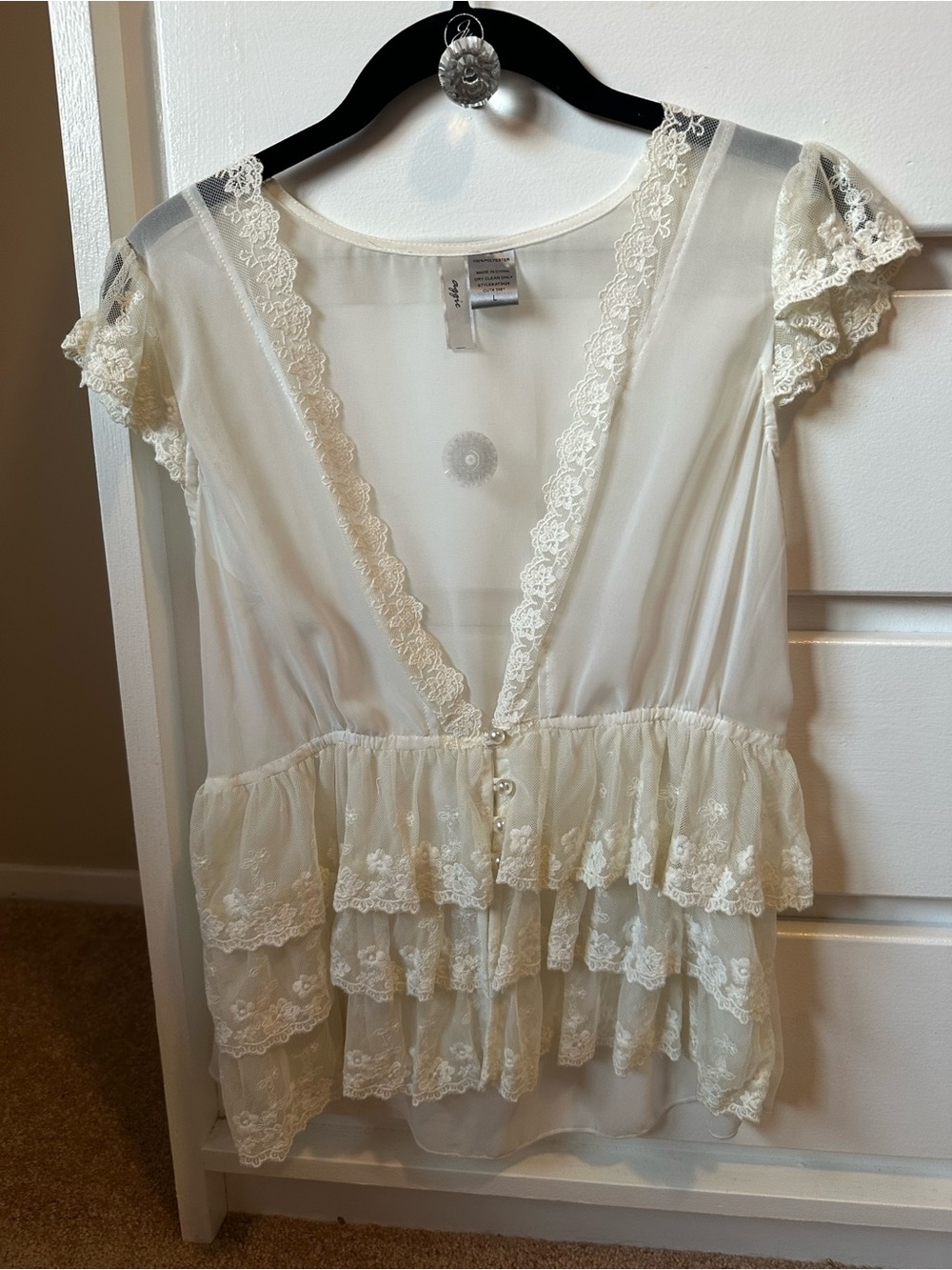 Ivory/white Lace-Trim Sheer Ruffle Peplum Blouse